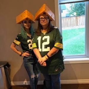 Meet your Posher, Robin